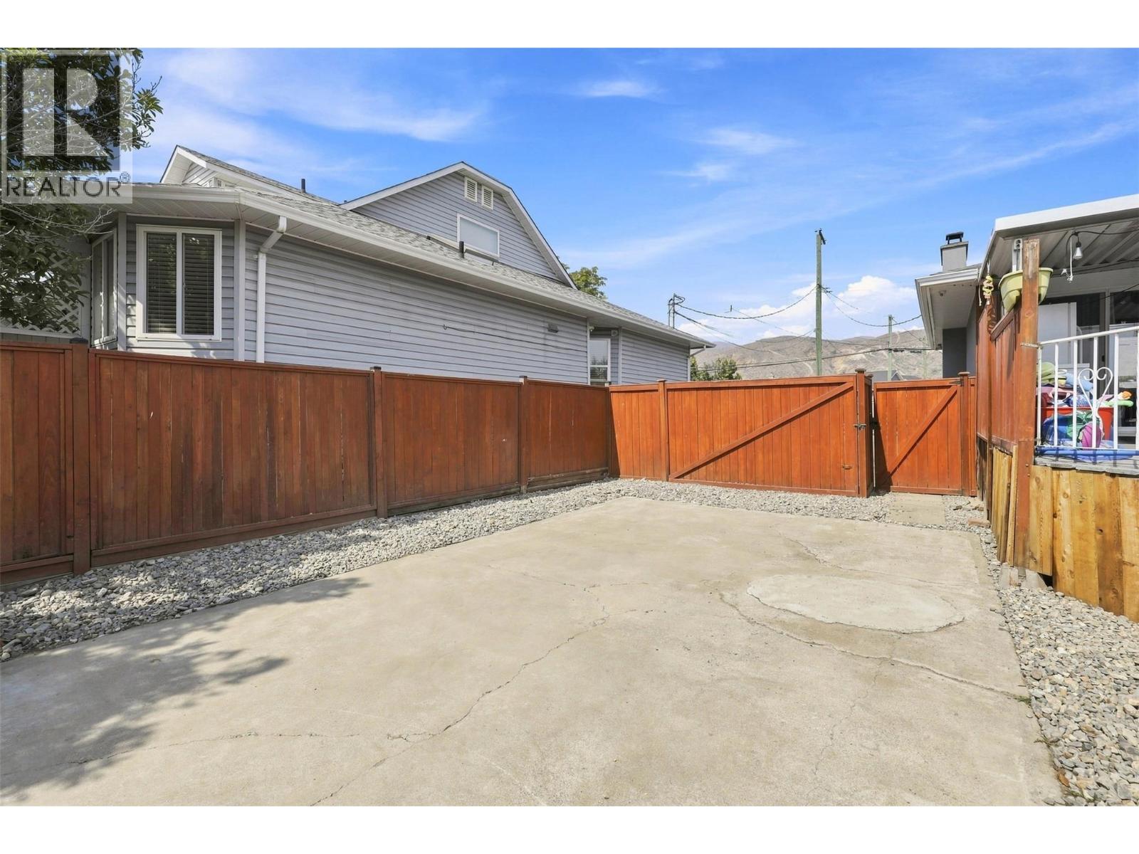 1827 Parkcrest Avenue Property Photo 30