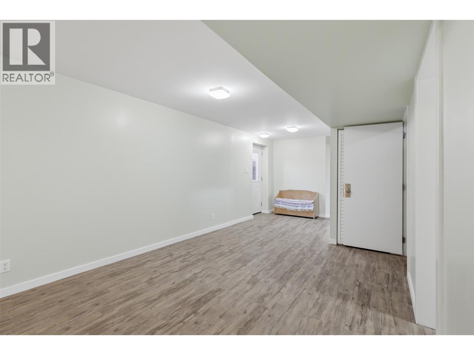 1827 Parkcrest Avenue Property Photo 47