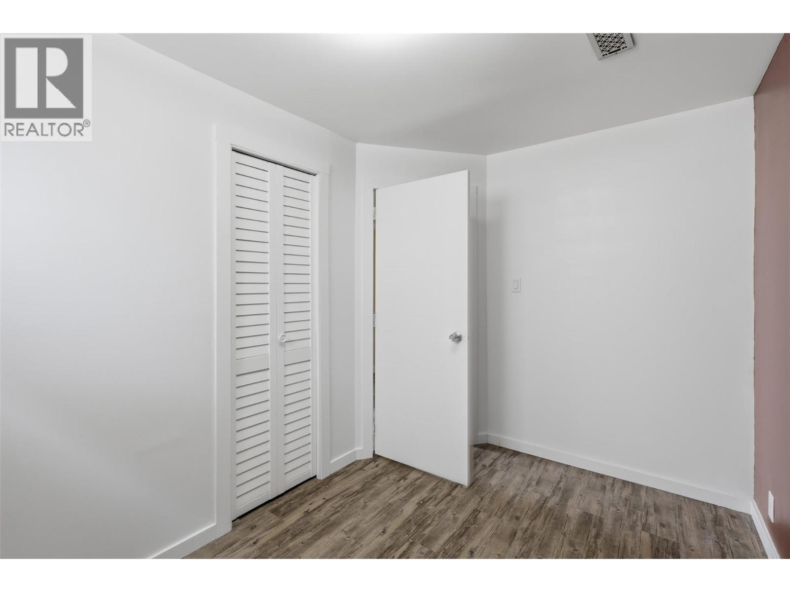 1827 Parkcrest Avenue Property Photo 53