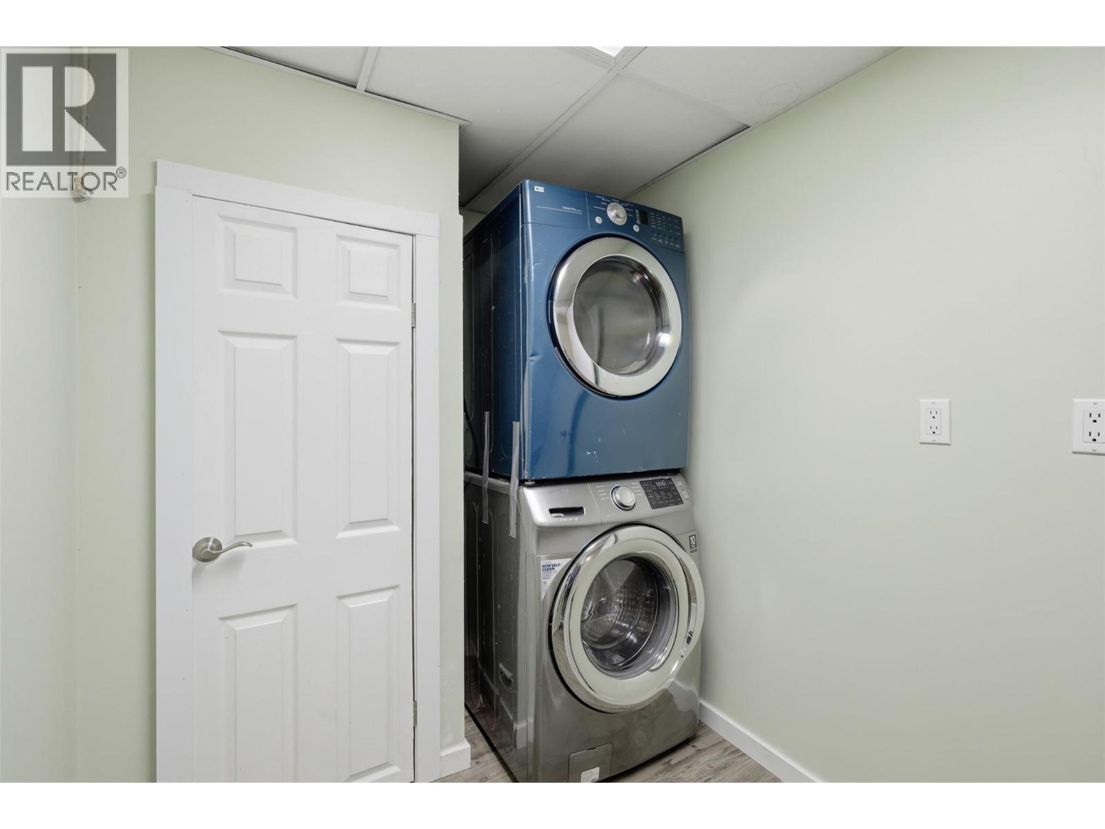 1827 Parkcrest Avenue Property Photo 54