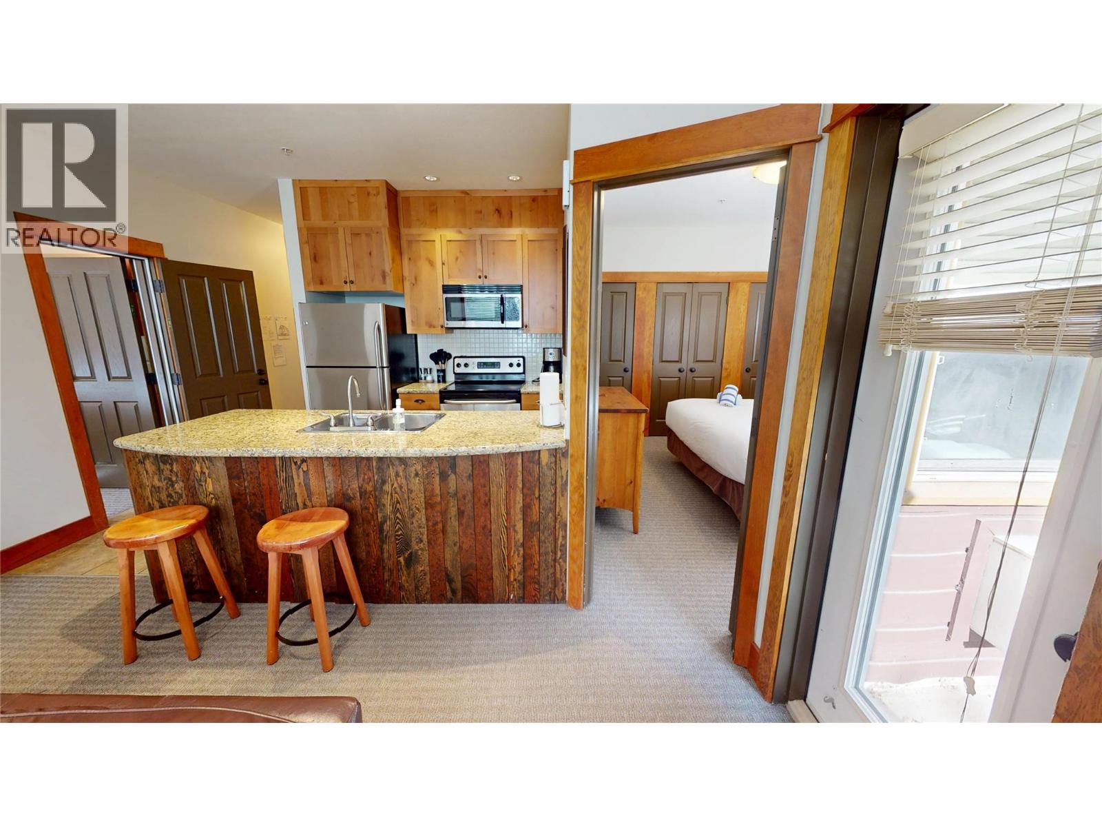 4559 Timberline Crescent Unit# 613b Property Photo 3