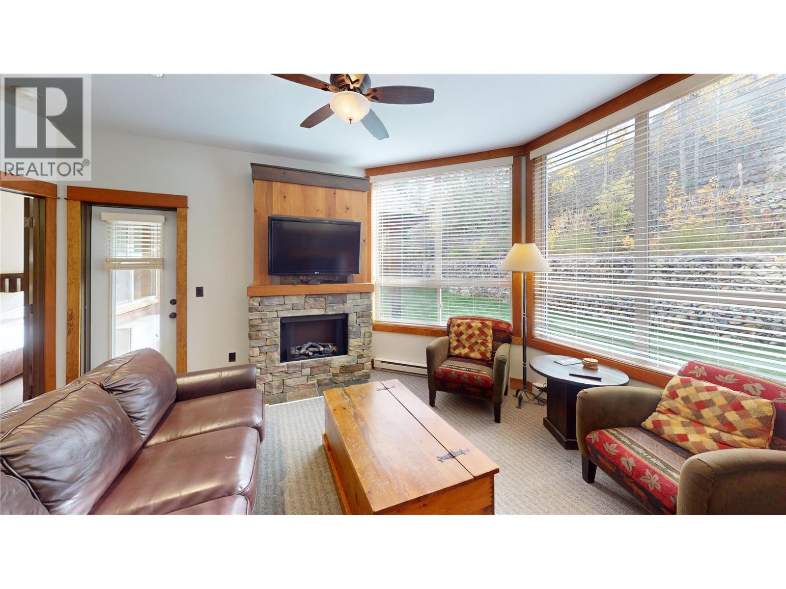 4559 Timberline Crescent Unit# 613b Property Photo 4