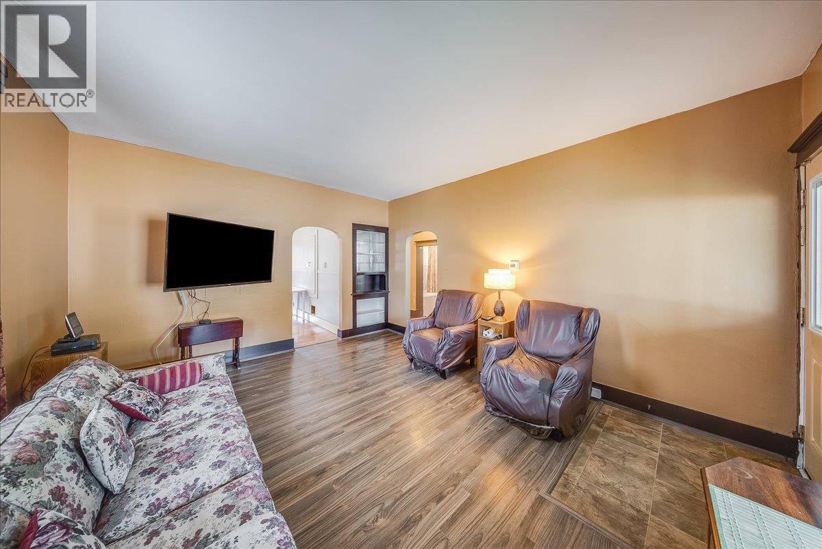 1396 Second Avenue Property Photo 7