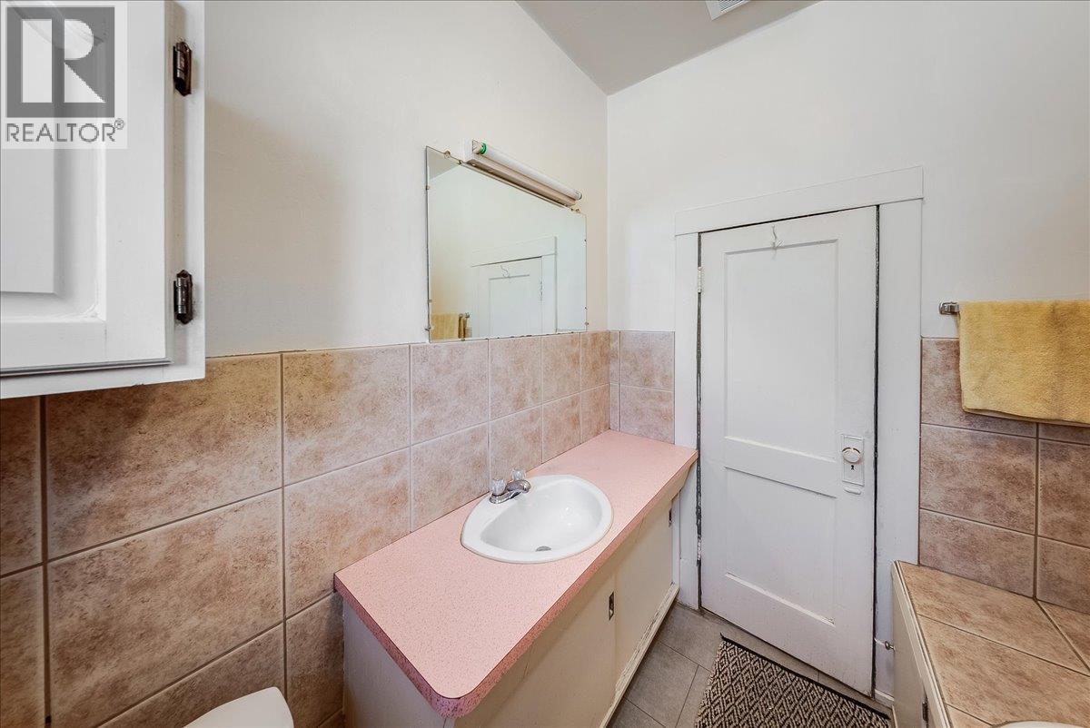 1396 Second Avenue Property Photo 21