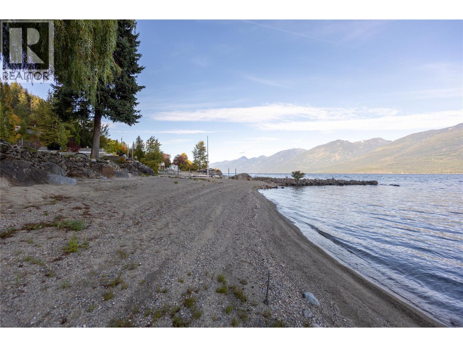 3516 31 Highway Property Photo 3