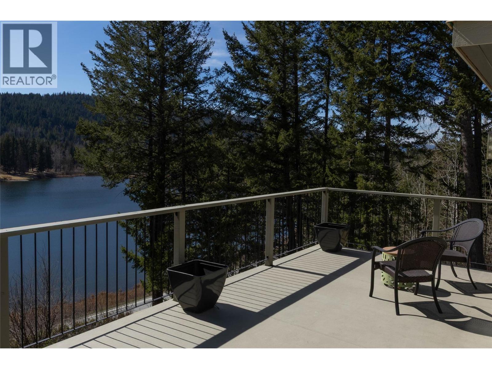 1920 Lakeview Drive Property Photo 13