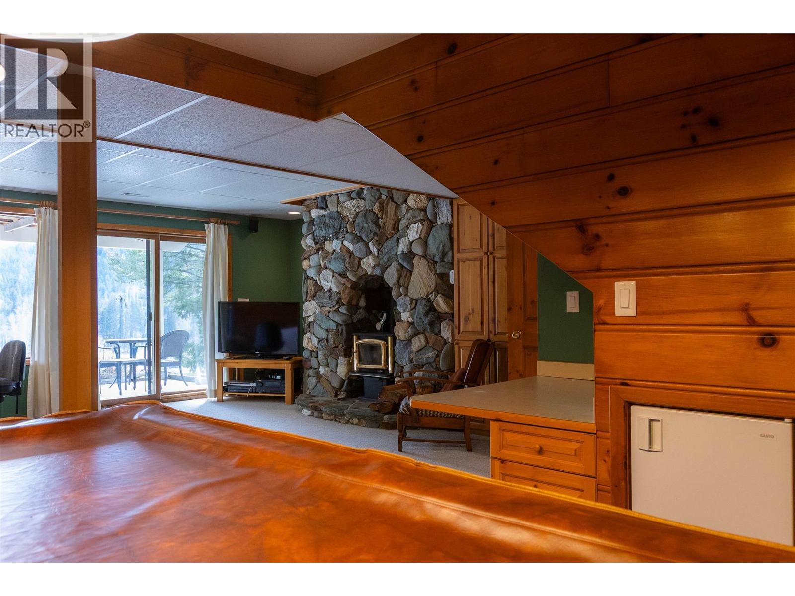 1920 Lakeview Drive Property Photo 30
