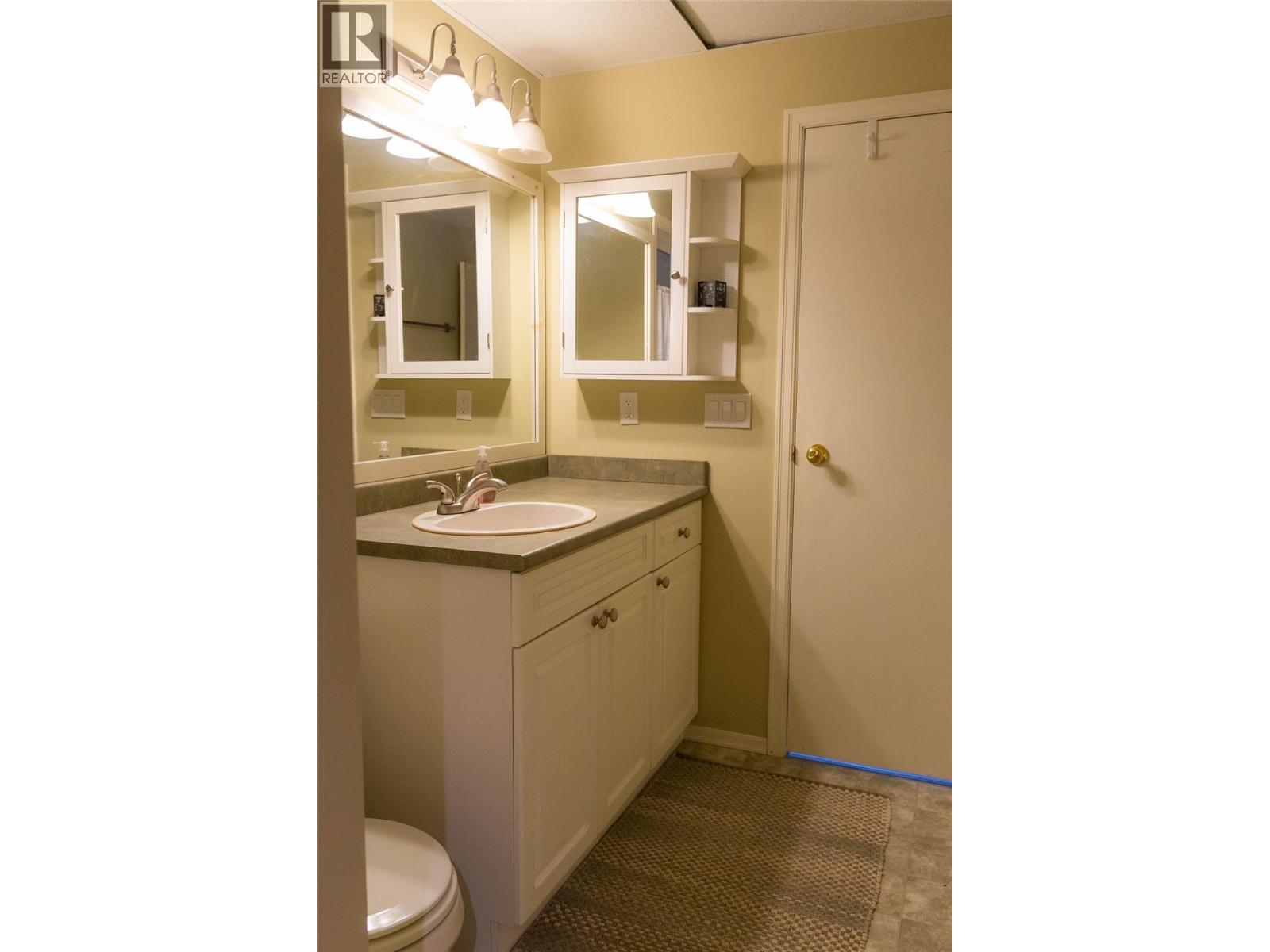 1920 Lakeview Drive Property Photo 32