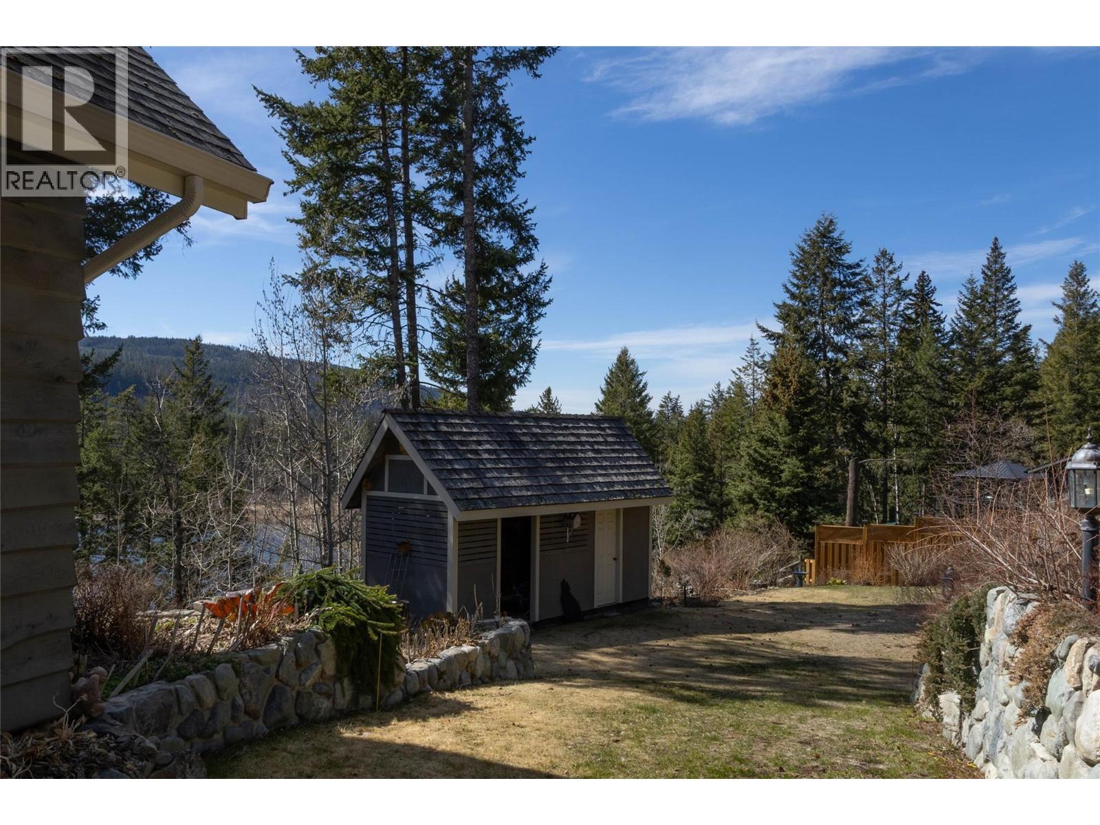 1920 Lakeview Drive Property Photo 37