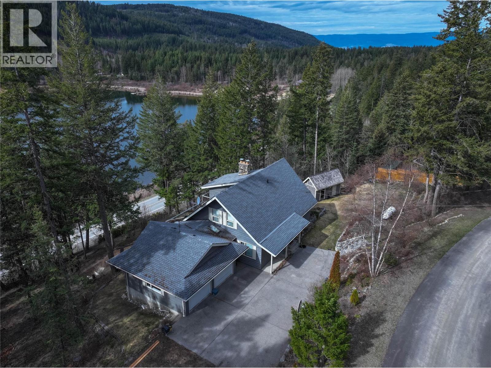 1920 Lakeview Drive Property Photo 43