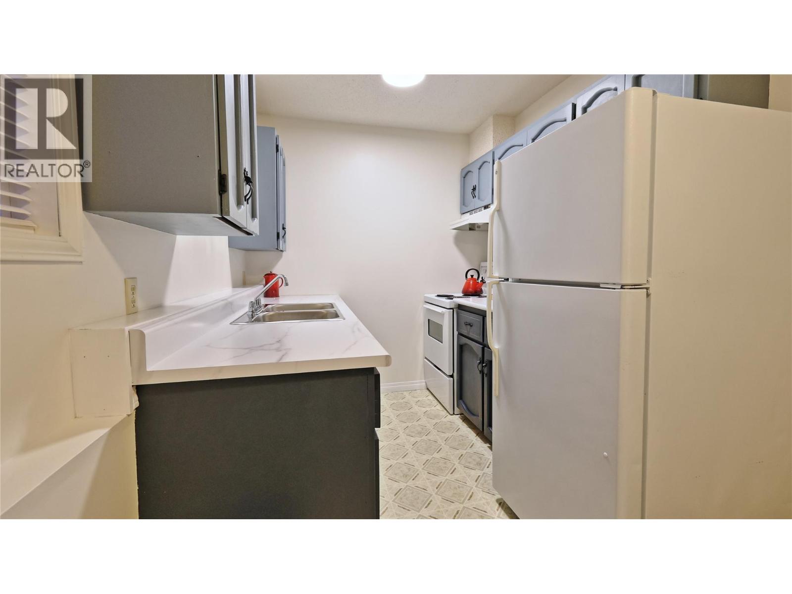 650 Knighton Road Unit# 6 Property Photo 6