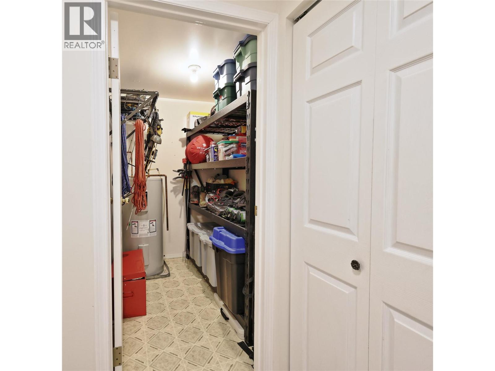 650 Knighton Road Unit# 6 Property Photo 12