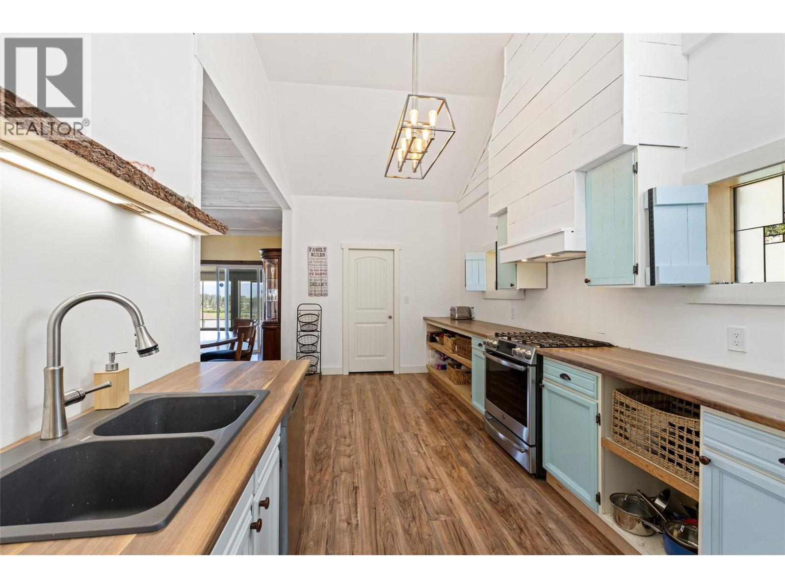 3299 Mcculloch Road Property Photo 12