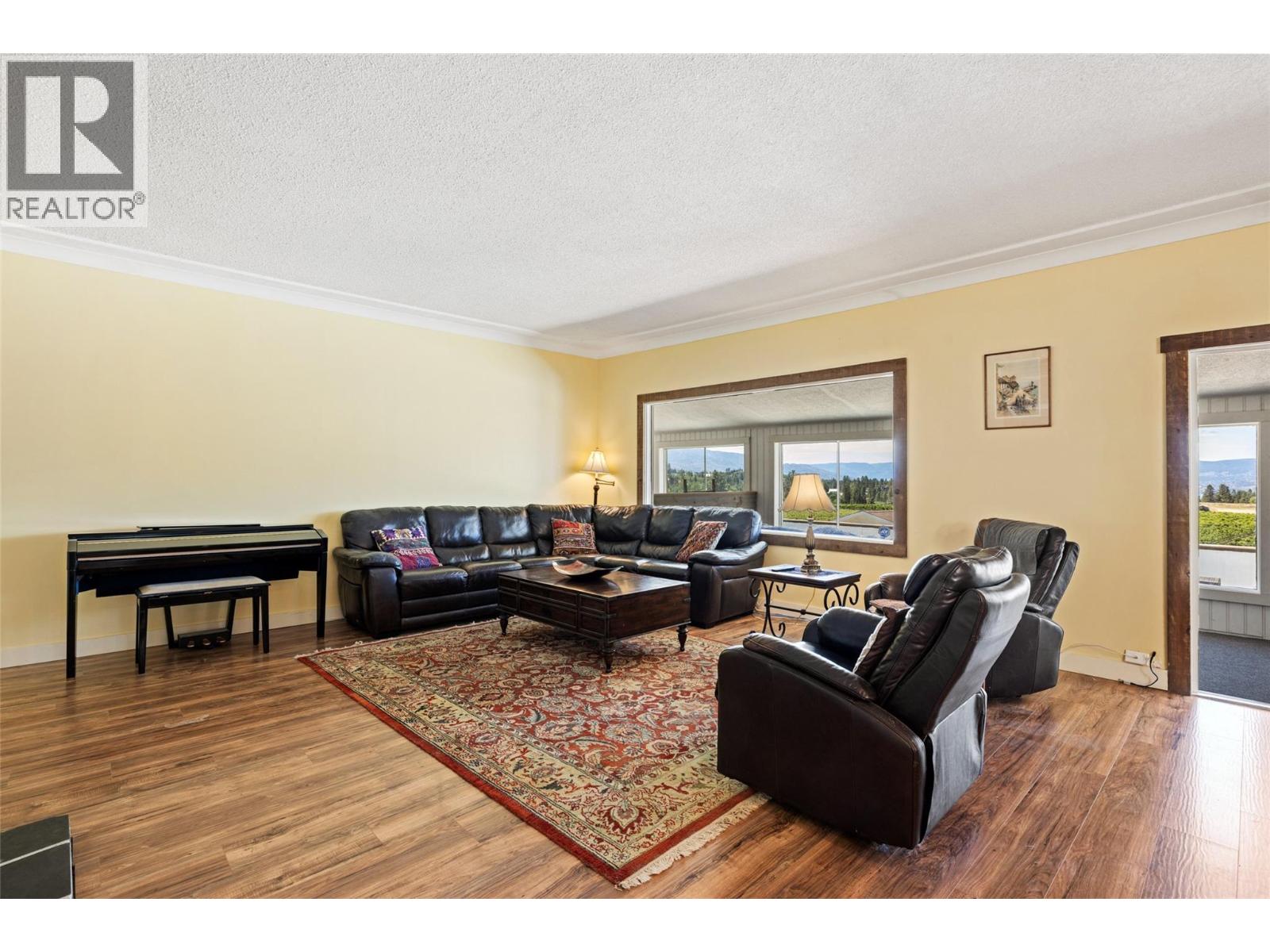 3299 Mcculloch Road Property Photo 15