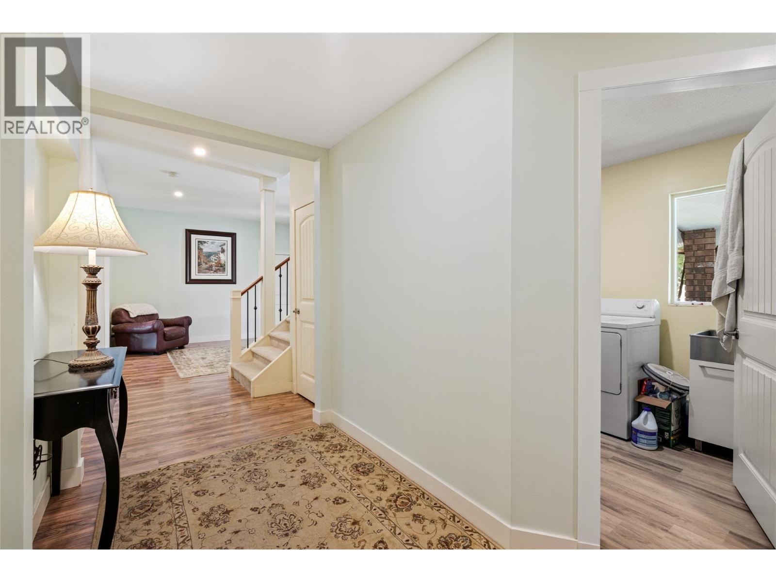 3299 Mcculloch Road Property Photo 21