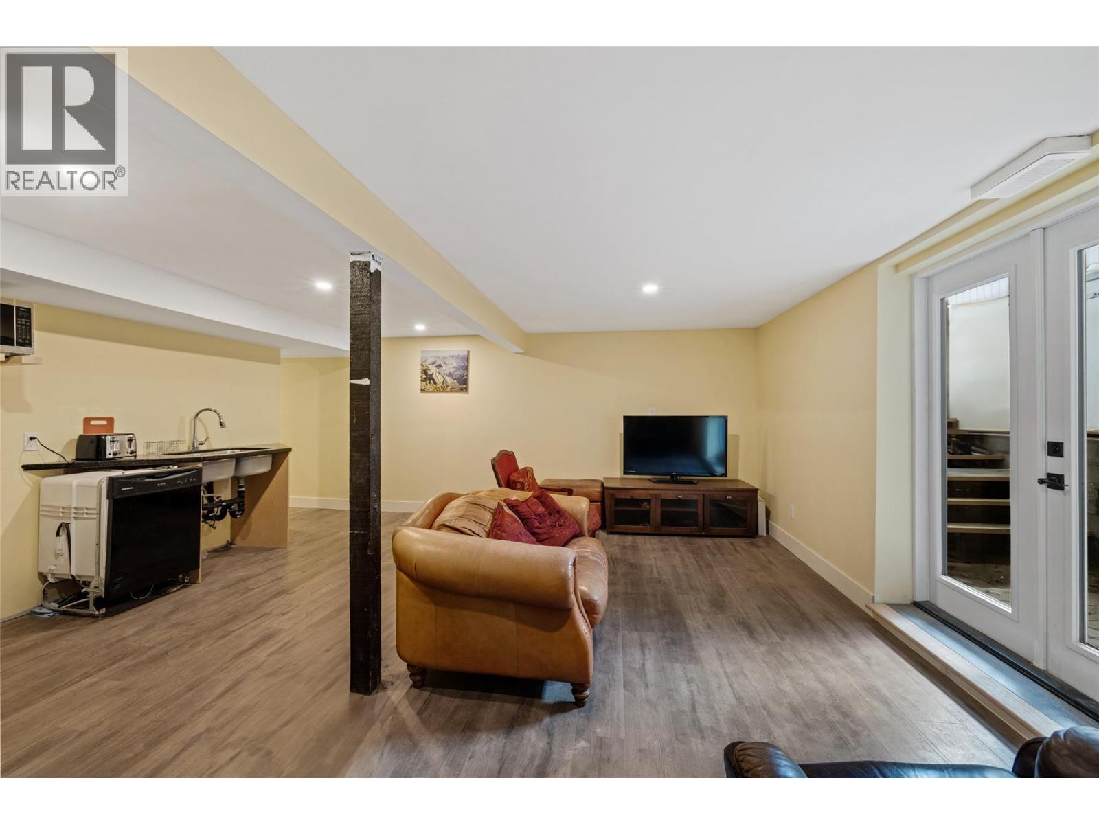 3299 Mcculloch Road Property Photo 62