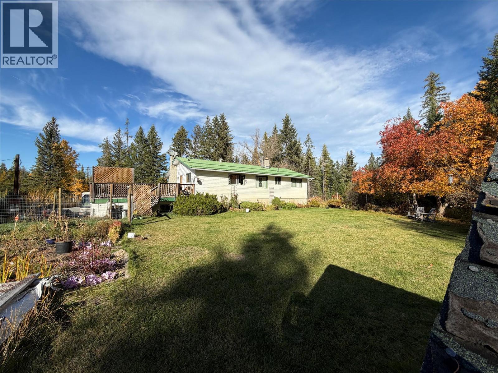 8444 Highway 95a Property Photo 3