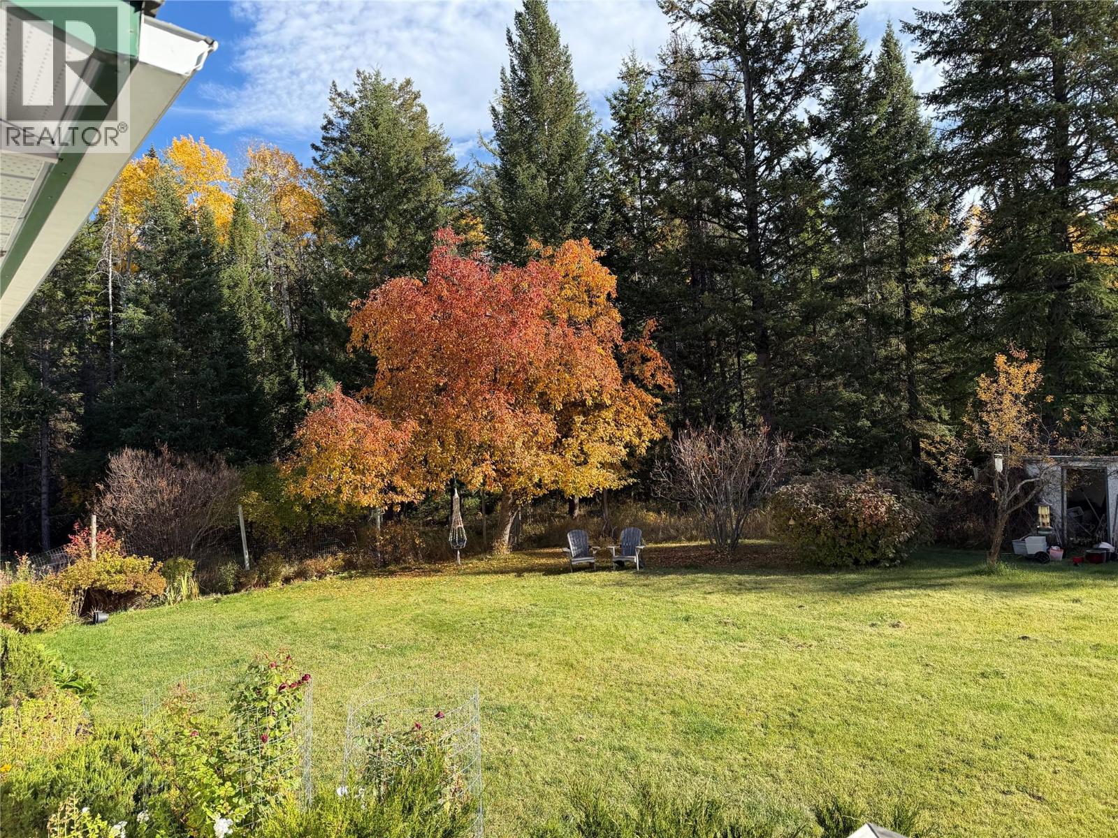 8444 Highway 95a Property Photo 6