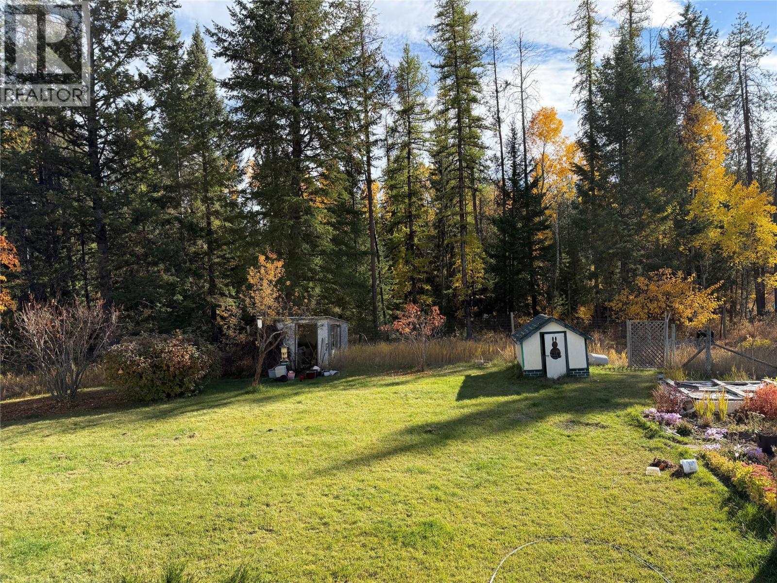 8444 Highway 95a Property Photo 7