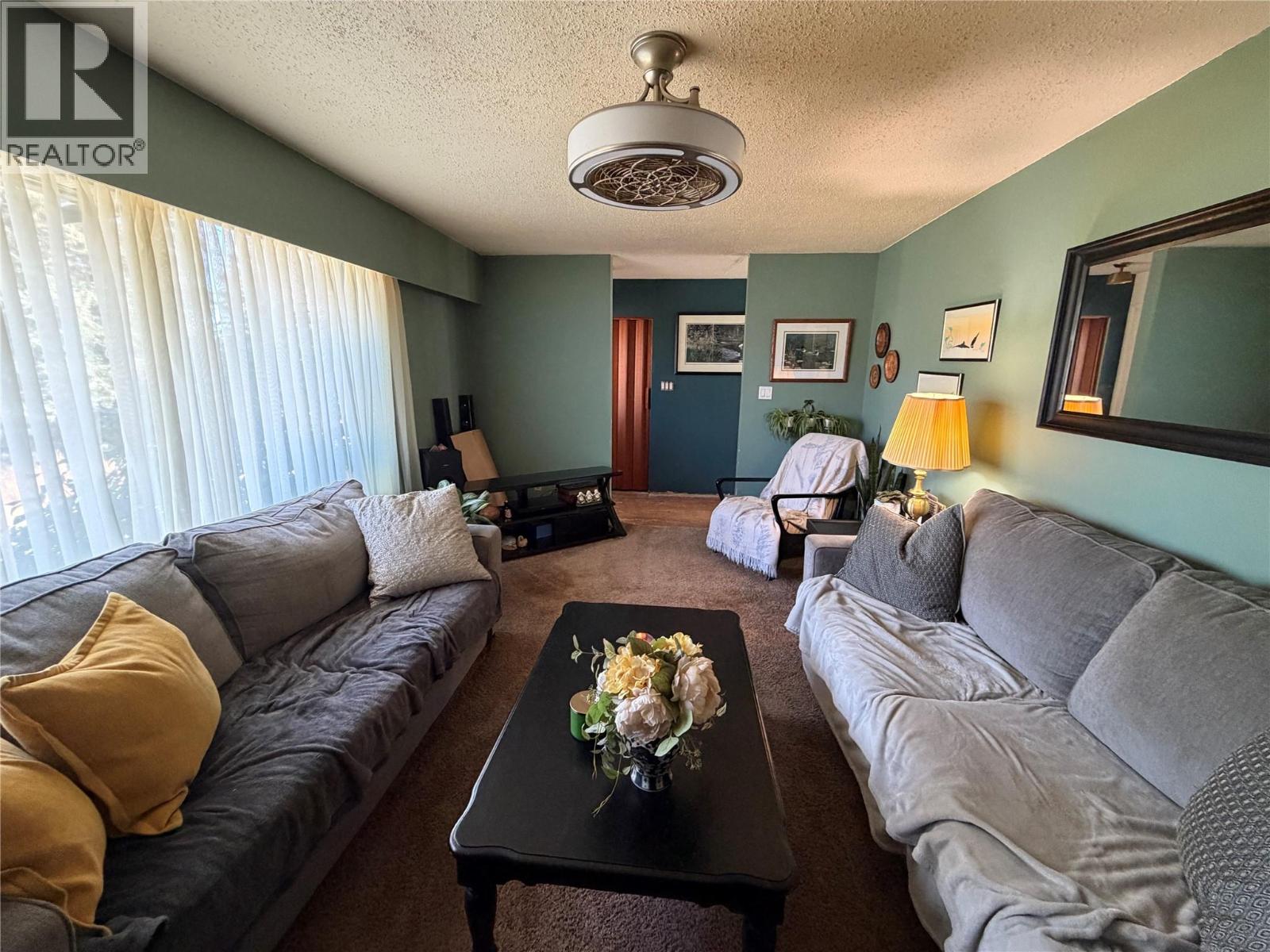 8444 Highway 95a Property Photo 10