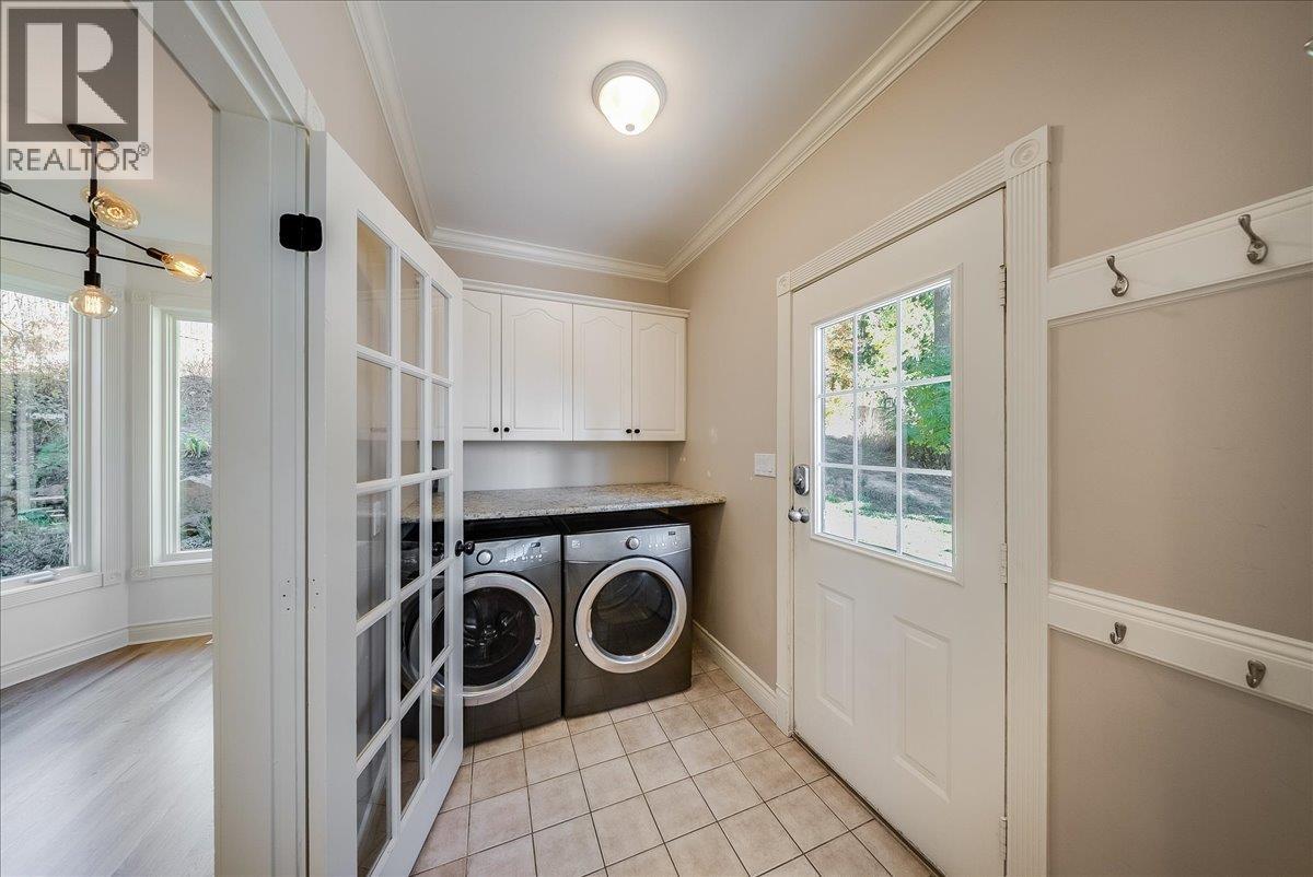1860 Planer Crescent Property Photo 6