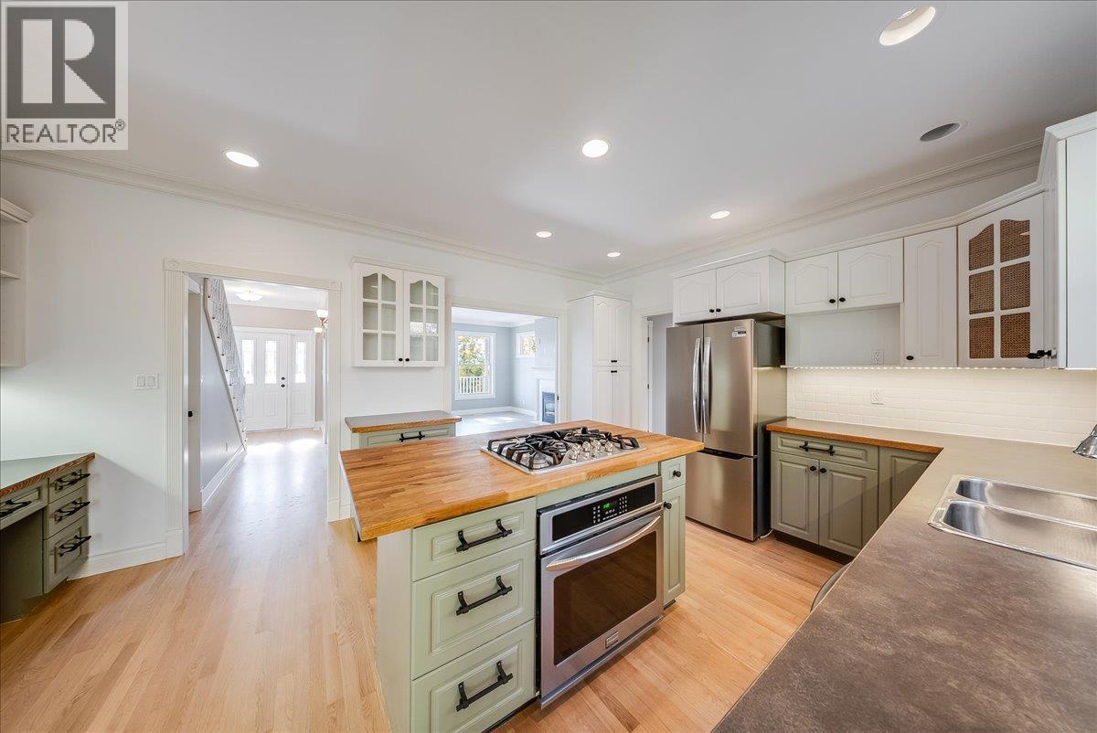 1860 Planer Crescent Property Photo 12