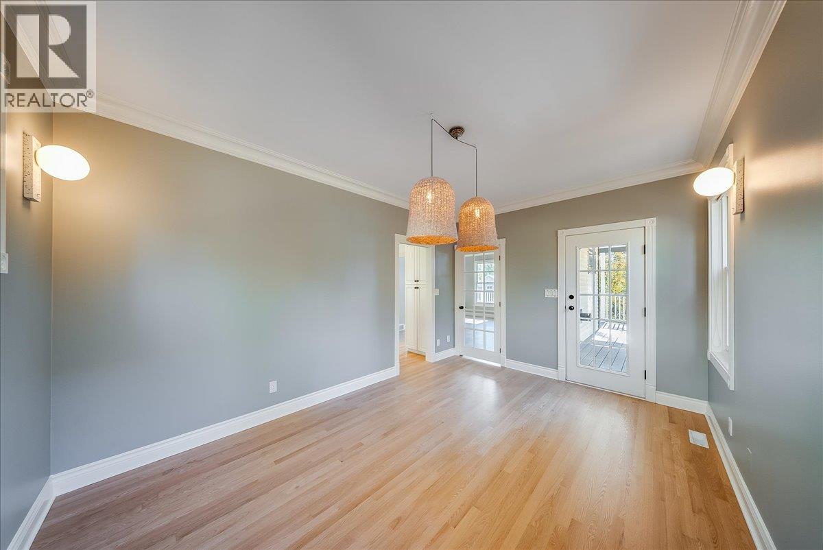 1860 Planer Crescent Property Photo 21