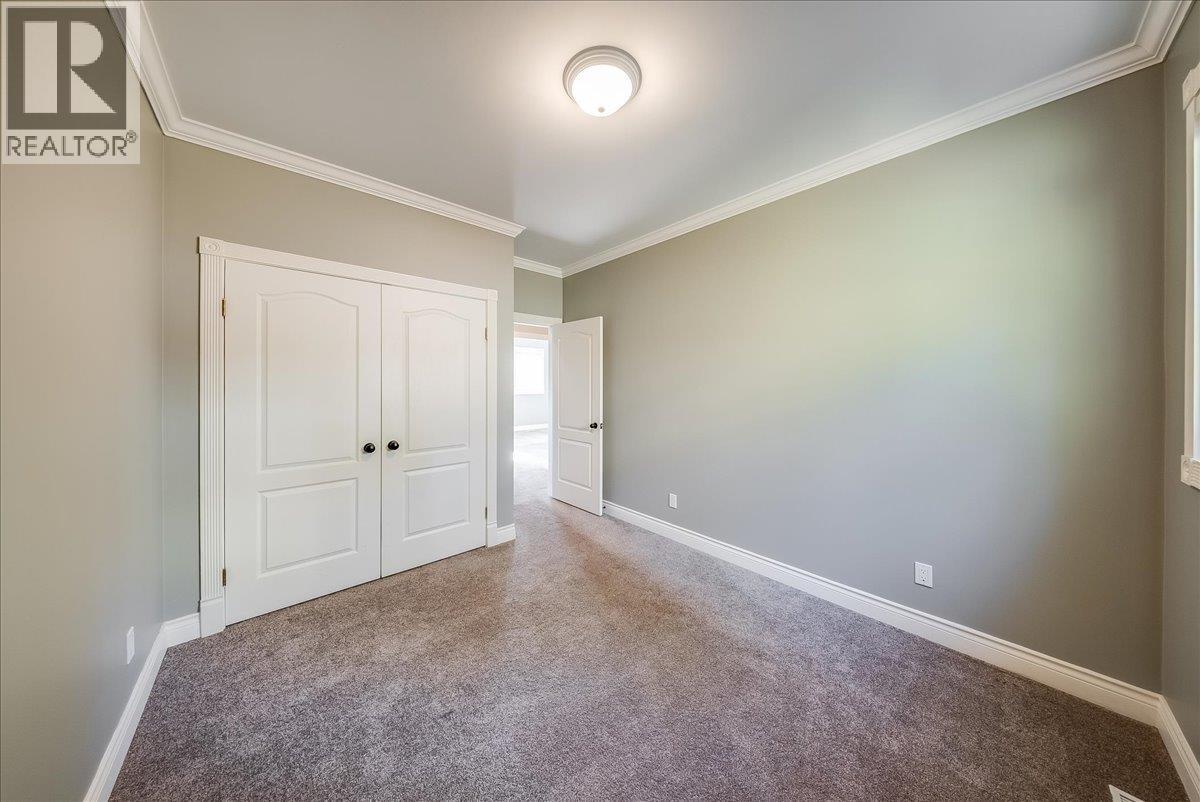 1860 Planer Crescent Property Photo 54