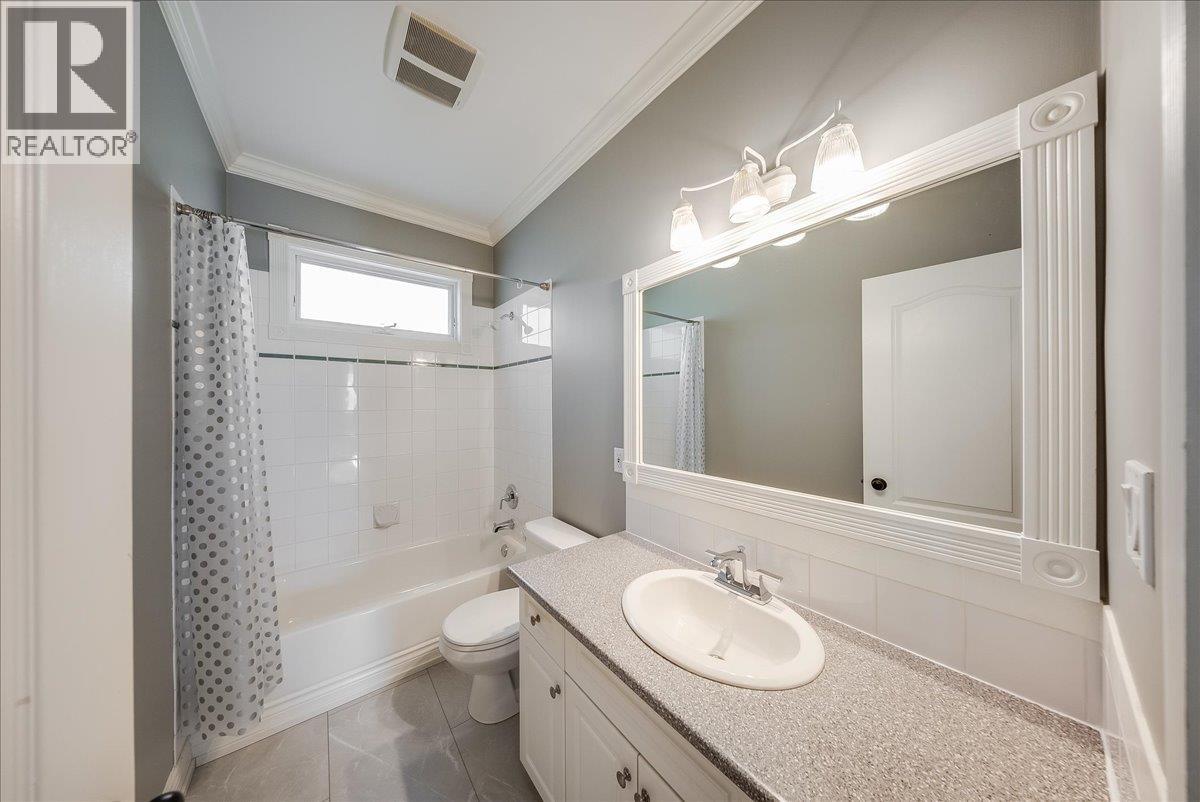 1860 Planer Crescent Property Photo 55