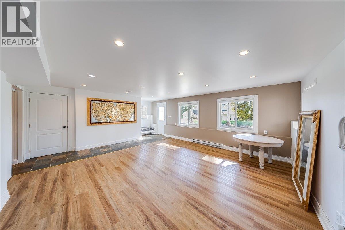 1860 Planer Crescent Property Photo 60
