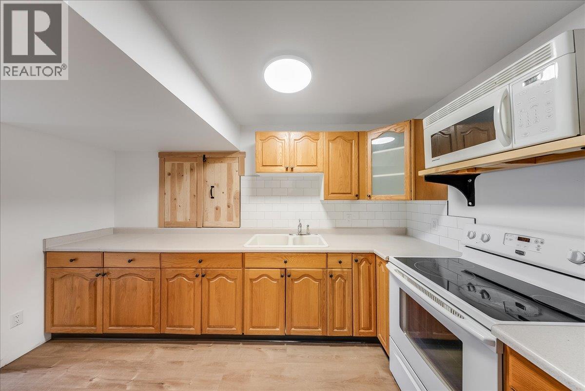 1860 Planer Crescent Property Photo 62