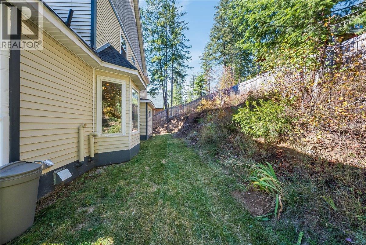 1860 Planer Crescent Property Photo 76