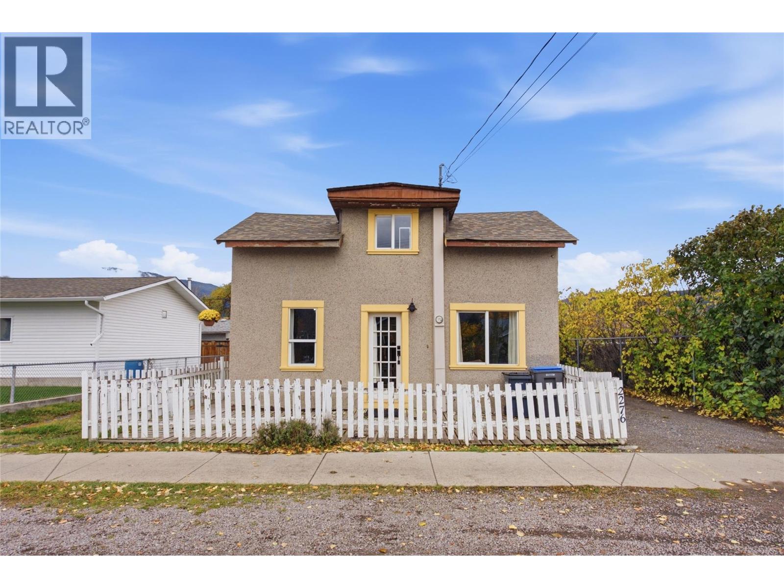 2276 Coldwater Avenue Property Photo 1