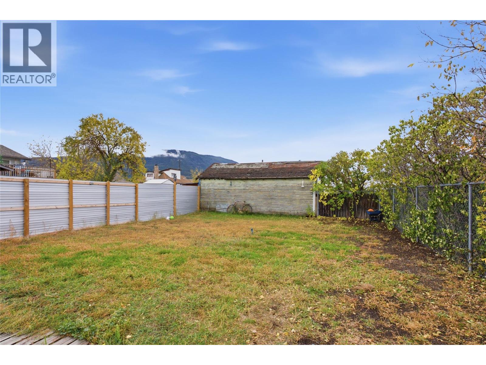 2276 Coldwater Avenue Property Photo 21
