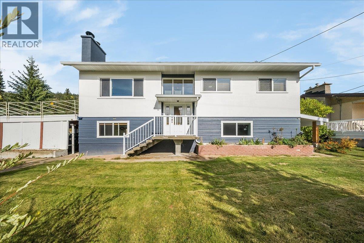 1614 Cook Avenue Property Photo 1