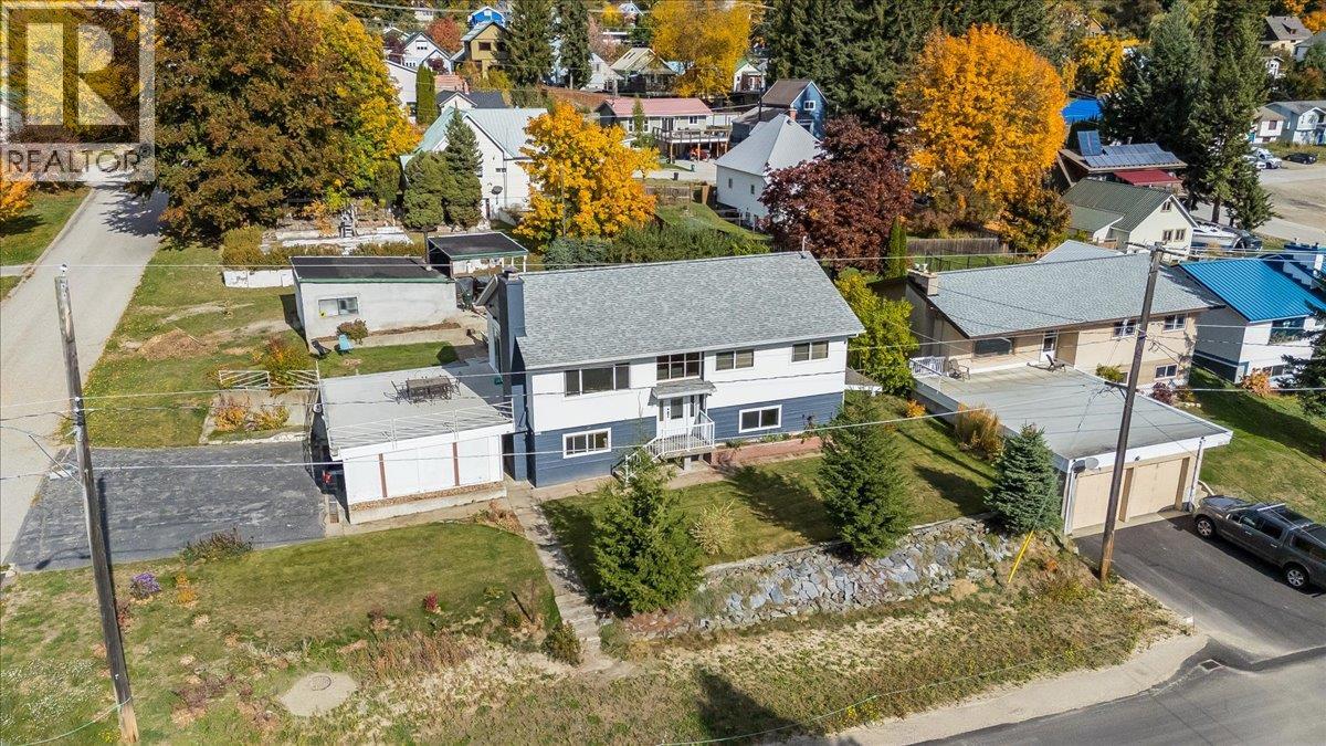 1614 Cook Avenue Property Photo 2
