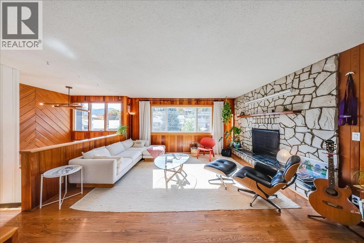 1614 Cook Avenue Property Photo 3