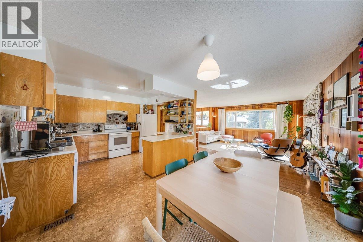 1614 Cook Avenue Property Photo 7