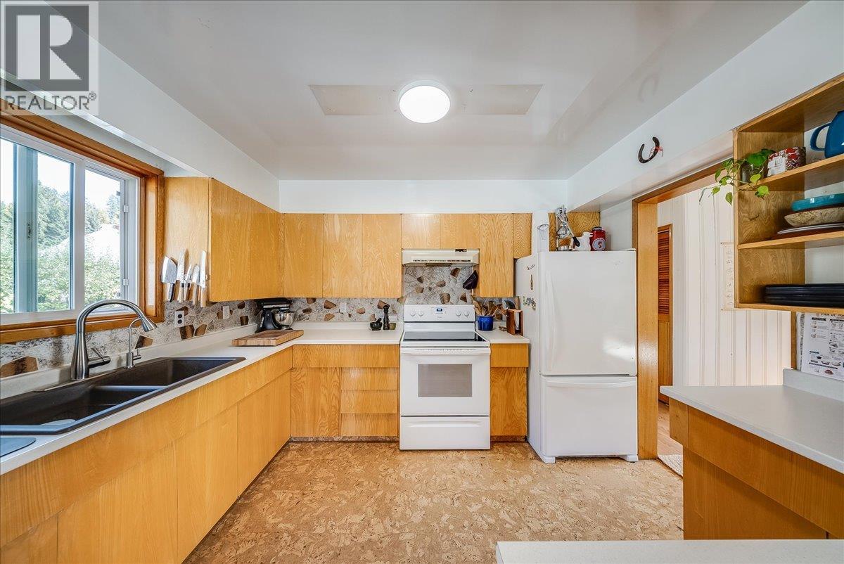 1614 Cook Avenue Property Photo 10
