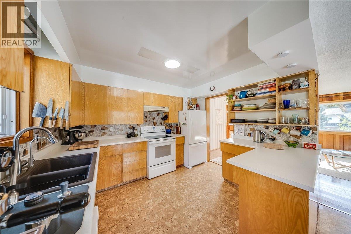 1614 Cook Avenue Property Photo 11