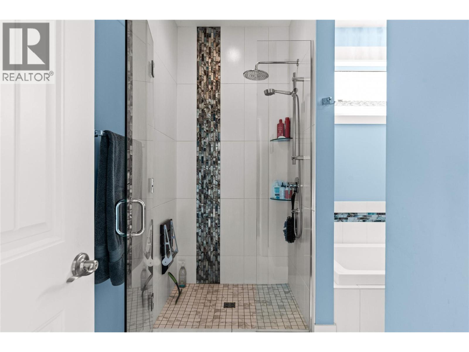 8824 Hampshire Crescent Property Photo 52