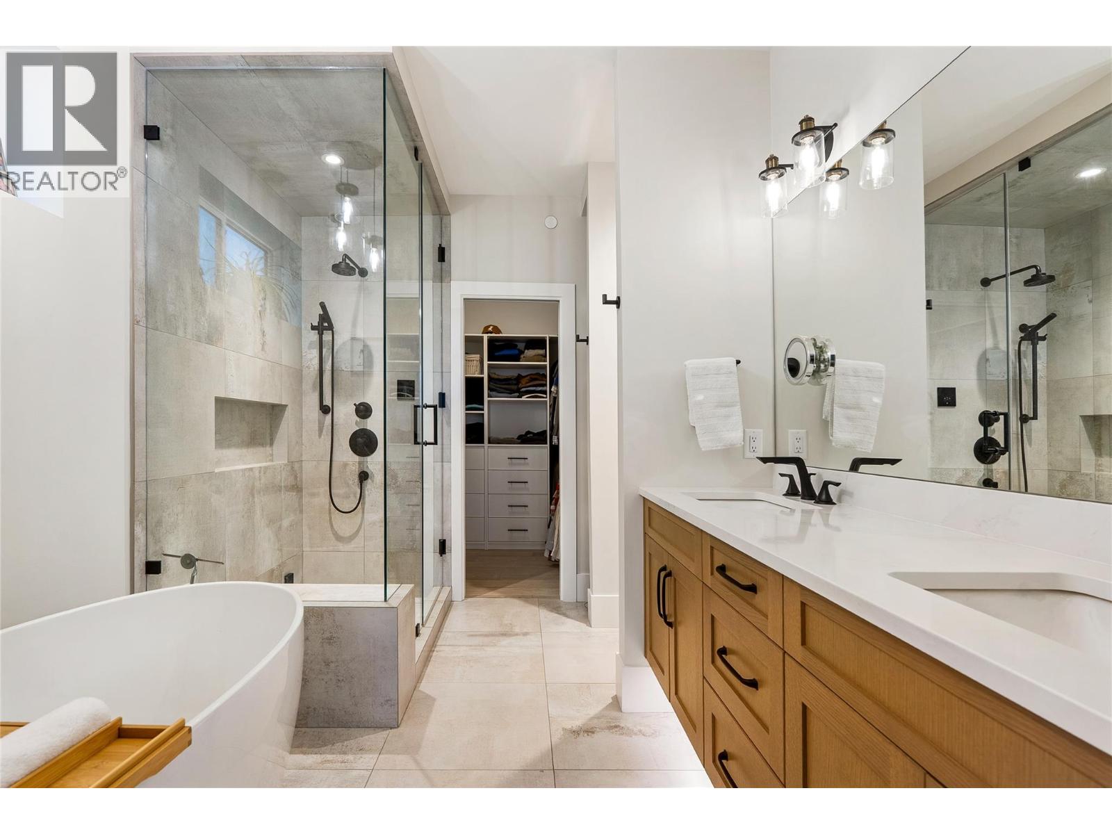 125 Diamond Way Property Photo 32