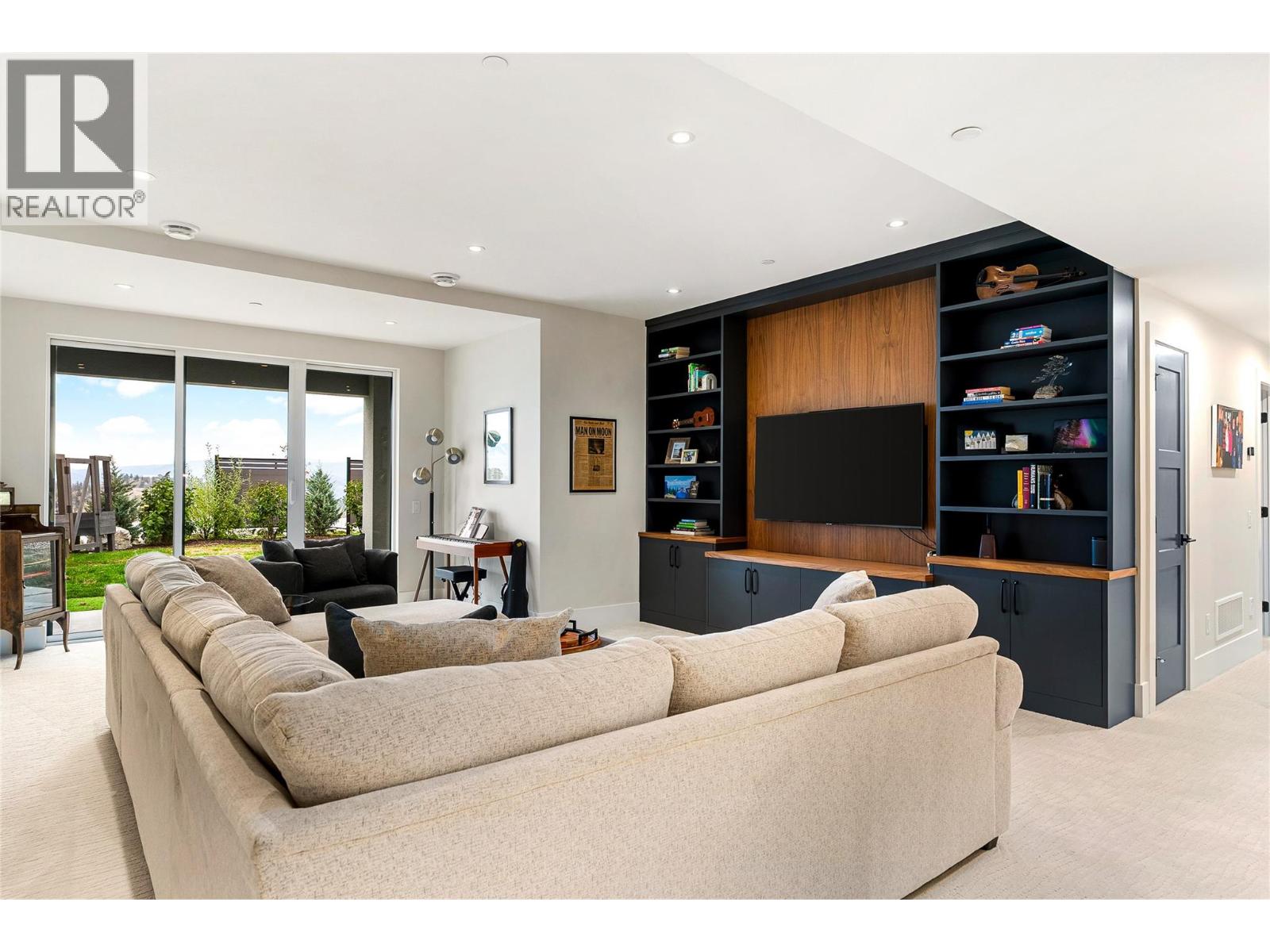 125 Diamond Way Property Photo 37