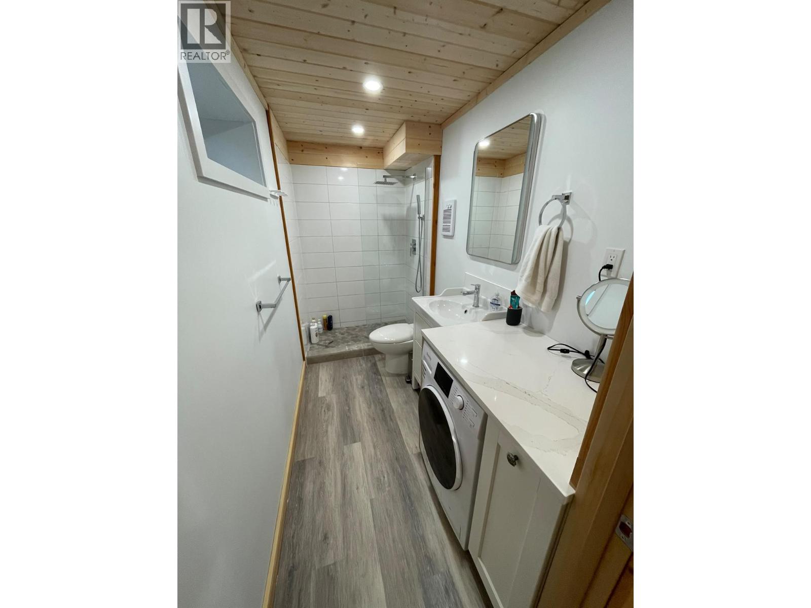 2143 Panorama Drive Property Photo 21