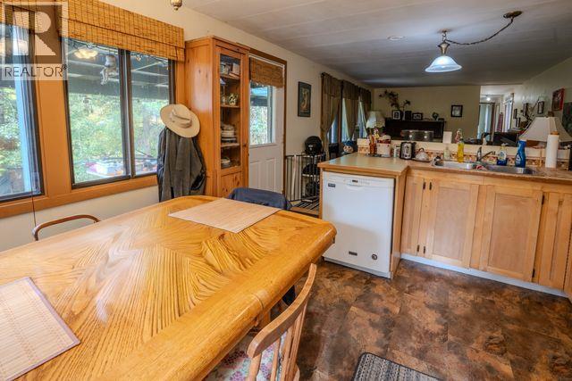 2701 Leecrest Road Property Photo 10