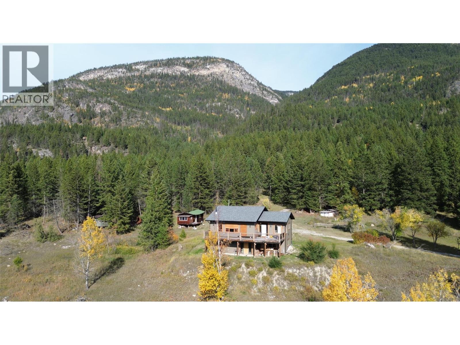 2660 95 Highway Property Photo 3
