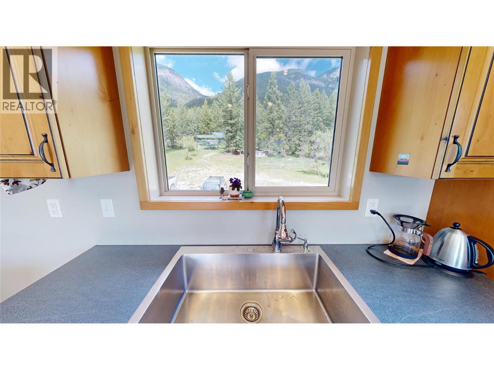 2660 95 Highway Property Photo 15