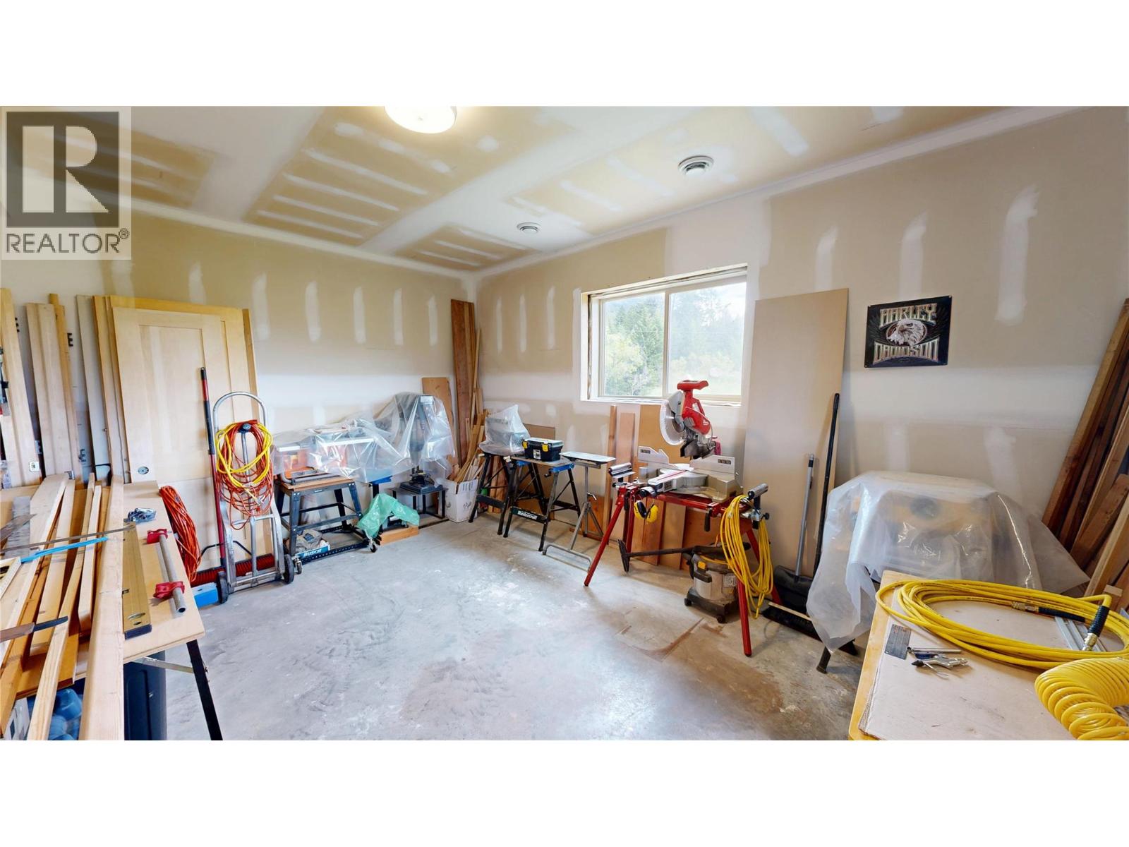 2660 95 Highway Property Photo 27