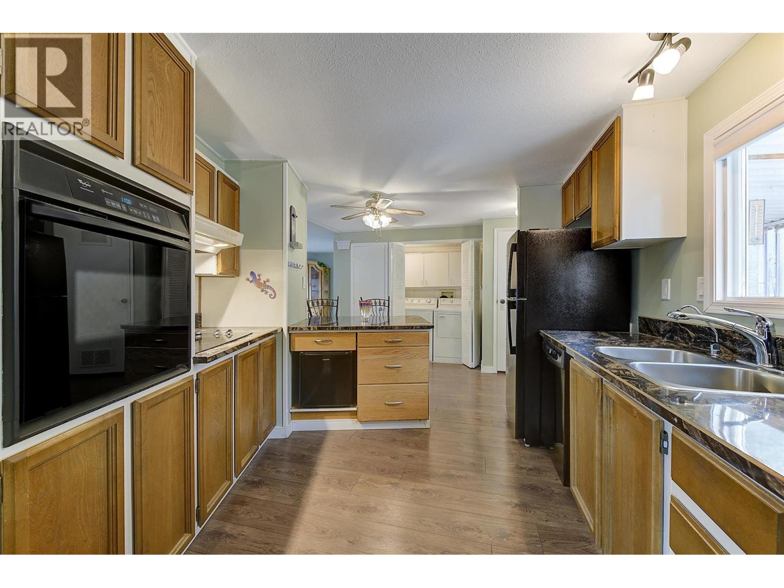 1929 97 Highway S Unit# 29 Property Photo 8