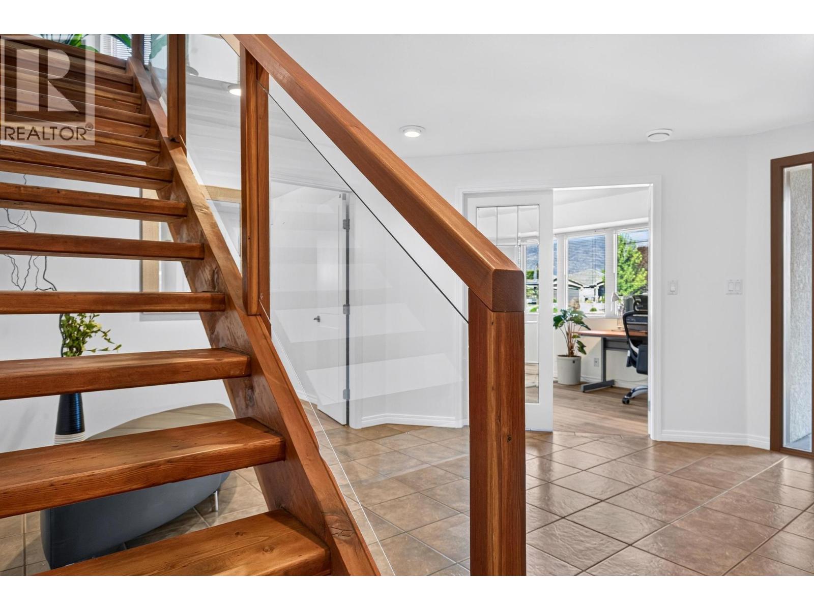 183 Magic Drive Property Photo 33